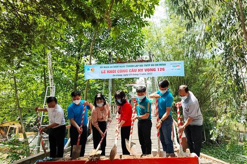 Khởi công 4 cây cầu Hy vọng ở Chợ Mới