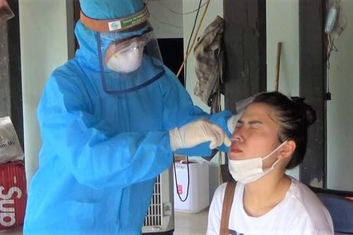 Kỷ luật Giám đốc Trung tâm Y tế TP Yên Bái vi phạm phòng chống COVID-19