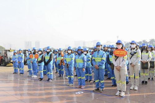 Tăng cường giữ vệ sinh môi trường tại các điểm công cộng, các tuyến phố chính