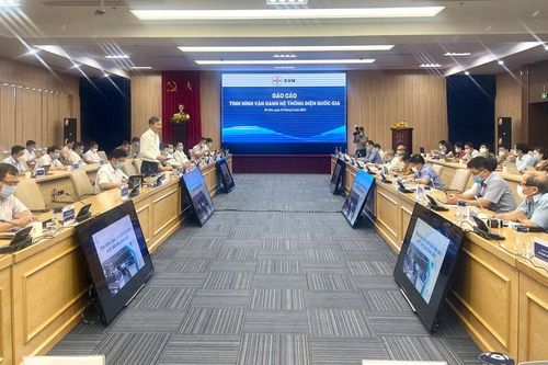 Thừa năng lượng tái tạo ảnh hưởng lớn đến điều hành hệ thống điện