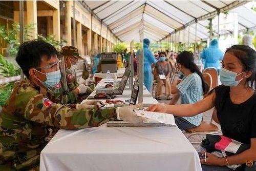 Campuchia tiếp tục trải qua ngày thứ Hai dịch bệnh 'đen tối'
