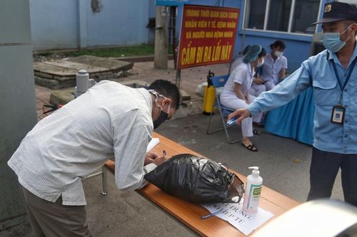 Thêm 8 người ở Vĩnh Phúc nghi nhiễm nCoV
