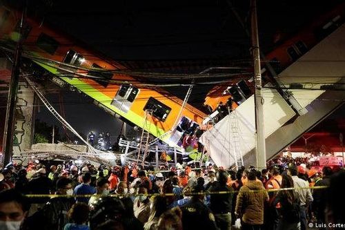 Sập đường sắt trên cao, 24 người thiệt mạng và nhiều người bị thương