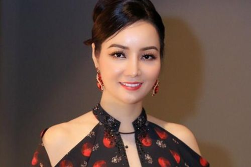 Đạo diễn phim 'Kiều' Mai Thu Huyền: 'Tôi cần mạnh mẽ hơn'