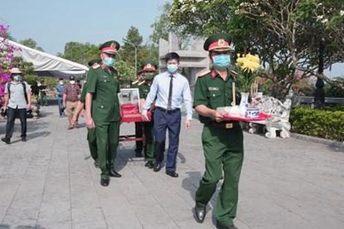 Truy điệu và an táng 24 hài cốt liệt sĩ quân tình nguyện, chuyên gia Việt Nam hy sinh tại Lào