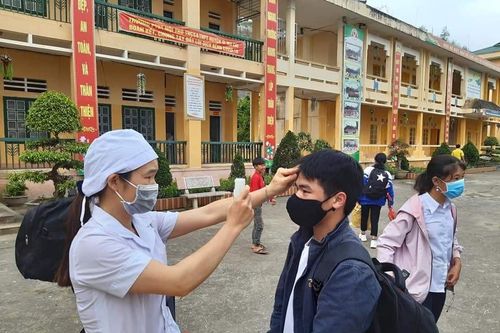 Lào Cai: 30.000 cán bộ, giáo viên và học sinh thực hiện khai báo y tế