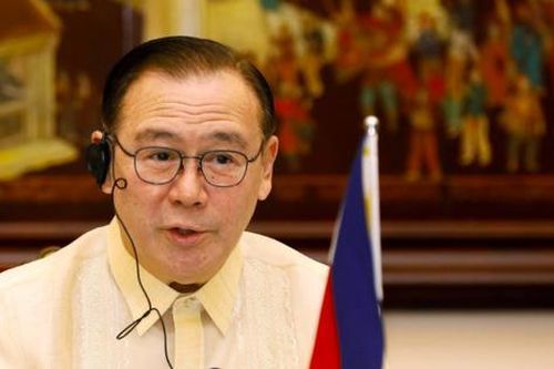 Ngoại trưởng Philippines xin lỗi sau khi nói Trung Quốc 'biến khỏi vùng biển tranh chấp'