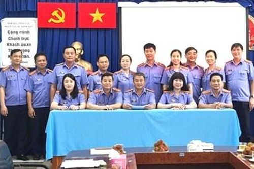Cụm thi đua số 1 VKSND TP Hồ Chí Minh ký kết giao ước thi đua