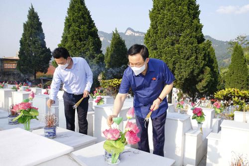 Hoạt động của Chủ tịch Quốc hội Vương Đình Huệ tại Hà Giang