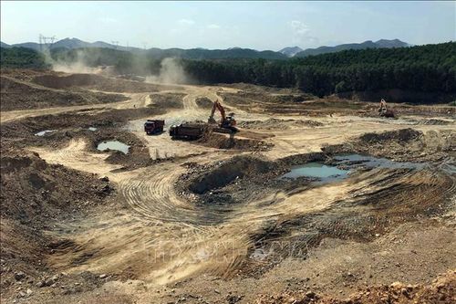 Thừa Thiên – Huế: Sẽ xử lý nghiêm doanh nghiệp vi phạm trong khai thác tài nguyên