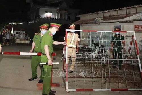Xe khách không dừng đón khách tại Vĩnh Phúc