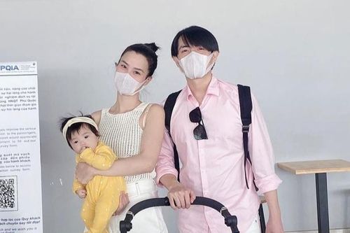 Đông Nhi lại bị nhắc nhở vì không đeo khẩu trang cho Winnie khi ở nơi công cộng