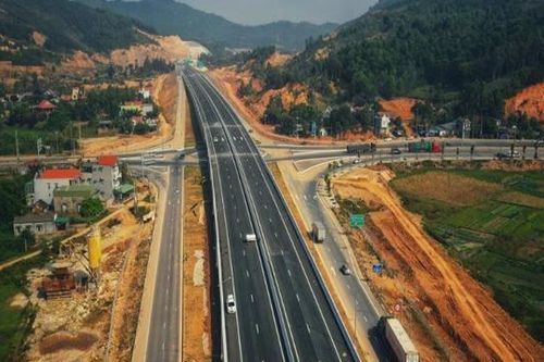 Năm 2025, cơ bản hoàn thành cao tốc Bắc - Nam phía Đông