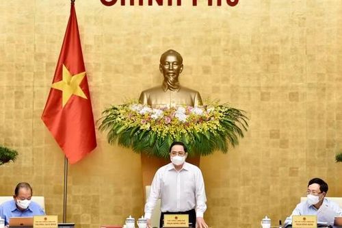 Chính phủ họp phiên thường kỳ đầu tiên sau kiện toàn, thảo luận nhiều nội dung quan trọng