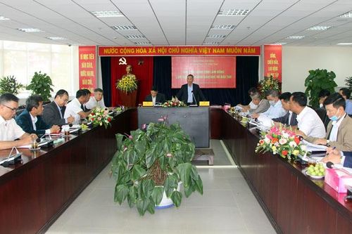 Chủ tịch UBND tỉnh Lâm Đồng Trần Văn Hiệp làm việc với ngành giáo dục - đào tạo