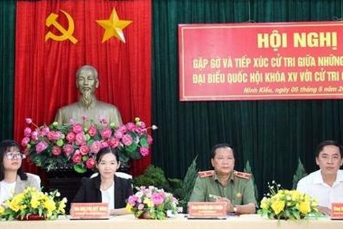 Ứng cử viên Đại biểu Quốc hội khóa XV gặp gỡ, tiếp xúc cử tri tại TP Cần Thơ
