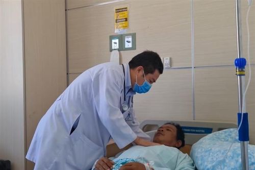 Tình nghĩa người Việt ở 'tâm dịch' Phnôm Pênh