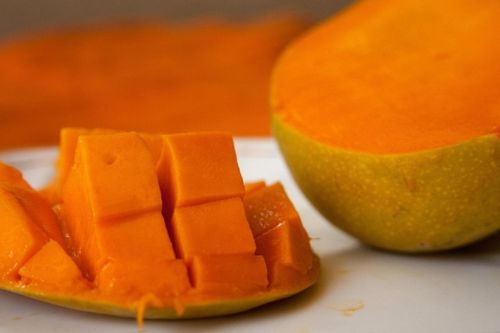 Những người này tuyệt đối không nên ăn xoài