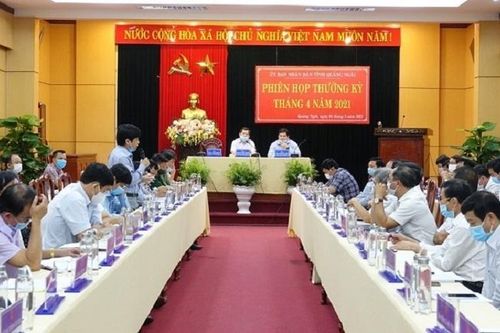 Đi cùng chuyến bay, 8 cán bộ, lãnh đạo ở Quảng Ngãi là F1 của BN2989
