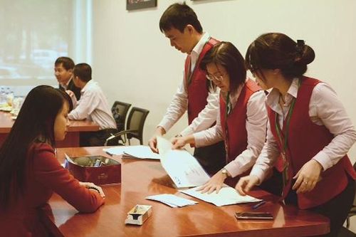 Gần 50% cổ phần chào bán thành công qua HNX