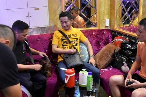 TP.HCM: Tổ chức Karaoke trá hình một nhà hàng bị rút giấy phép kinh doanh