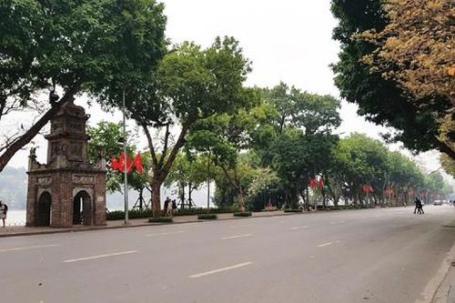 Thành phố Hà Nội vận động người dân không ra khỏi nhà khi không cần thiết