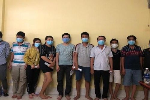 Sòng bạc lắp 5 lớp cửa để đối phó với công an, nhưng vẫn bị triệt phá