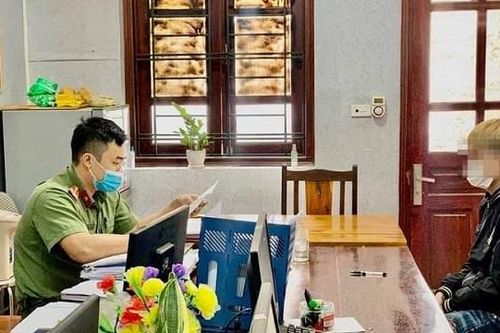 Lấy Quốc kỳ làm váy để quay video, hot Tiktoker bị xử phạt 3,75 triệu đồng