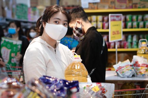 Dầu ăn, sắt, thép đồng loạt tăng giá