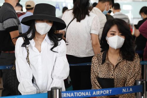 'Cố đi Hội An trong kỳ nghỉ lễ, tôi bất an nhiều hơn vui'