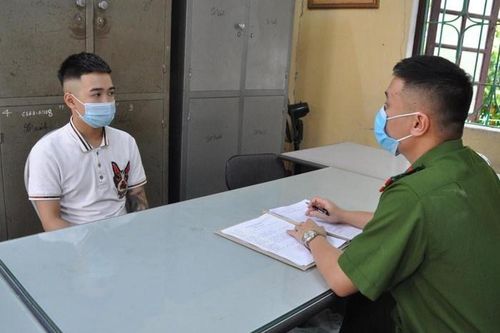 Tạm giữ tài xế không có bằng lái tông chết nữ sinh