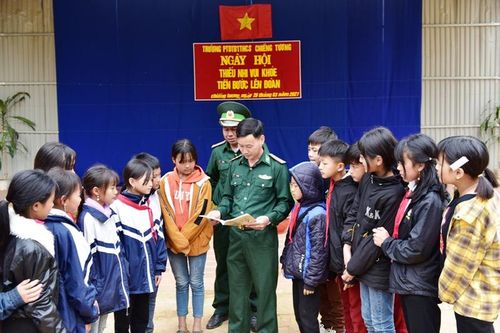 Bài cuối: Nhường cơm sẻ áo nuôi dưỡng những mầm non
