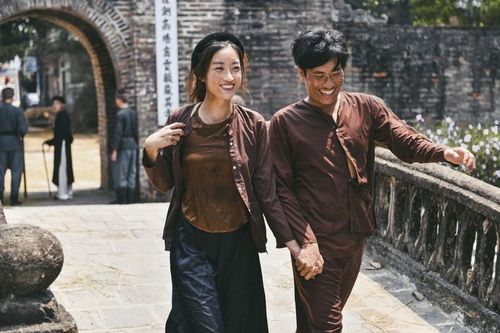 Chí Phèo gặp Thị Nở trong hoàn cảnh nào, sao người rộn rạo?