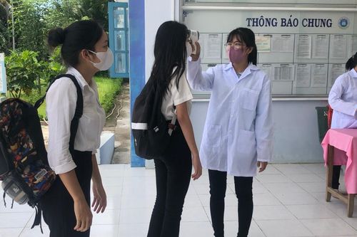Bến Tre: 278 học sinh và 23 giáo viên cách ly vì liên quan ca nhiễm Covid-19