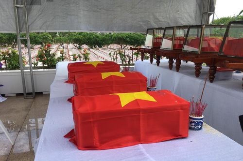 Quảng Bình: Tổ chức lễ truy điệu và an táng 16 liệt sỹ hy sinh tại Lào