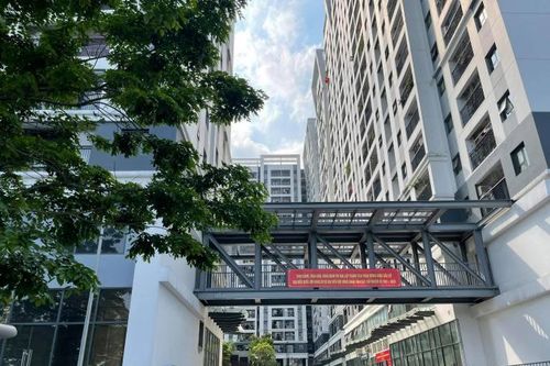 Hàng chục hộ dân Hope Residences kêu cứu, khi bị chủ đầu tư cắt nước giữa tâm dịch