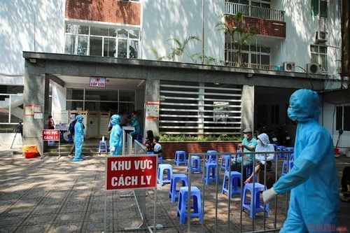 Trưởng Khoa Nội tiết Bệnh viện 105 dương tính nCoV