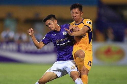 Nếu thua SLNA, Hà Nội FC rơi vào thế nguy hiểm