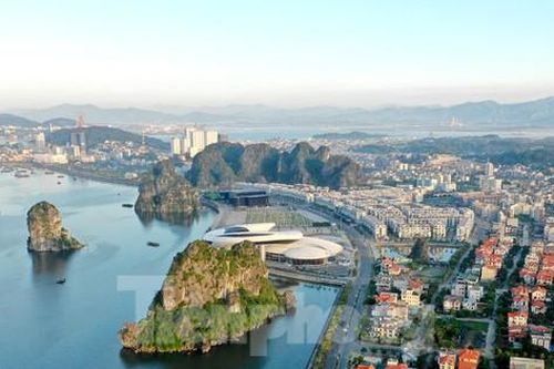 Quảng Ninh dừng toàn bộ hoạt động du lịch từ 12h trưa 6/5