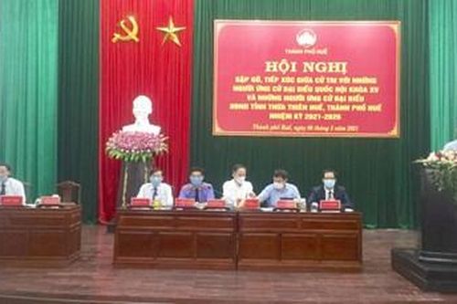 Viện trưởng VKSND tỉnh Thừa Thiên – Huế tiếp xúc cử tri