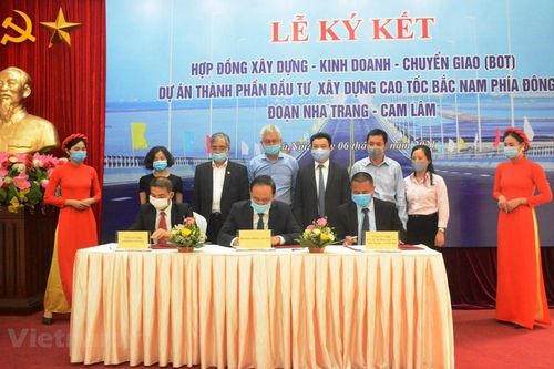 Dự án cao tốc Bắc-Nam đầu tiên được ký kết đầu tư hình thức PPP