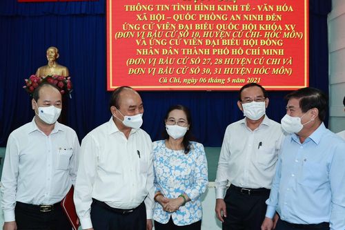 Chủ tịch nước Nguyễn Xuân Phúc làm việc với huyện Củ Chi và Hóc Môn