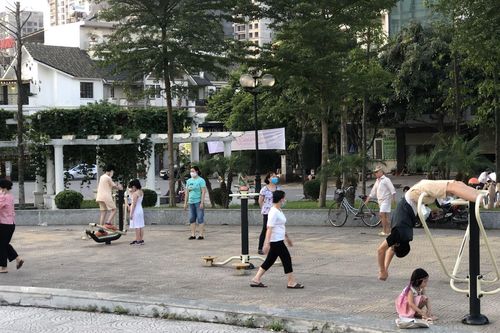 Người dân vẫn chủ quan, lơ là coi thường dịch COVID-19