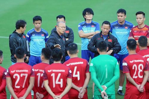 37 cầu thủ được triệu tập vào Đội tuyển quốc gia chuẩn bị cho Vòng loại World Cup 2022
