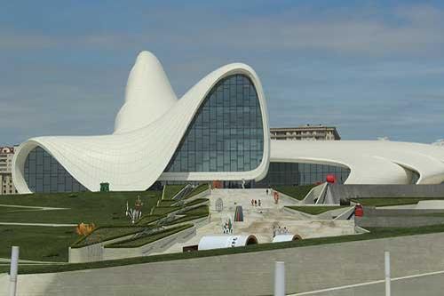 Chiêm ngưỡng vẻ đẹp khác lạ của công trình kiến trúc 'Aliyev' ở Baku, Azerbaijan