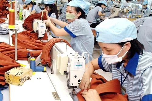 Doanh nghiệp dệt may 'khát' lao động