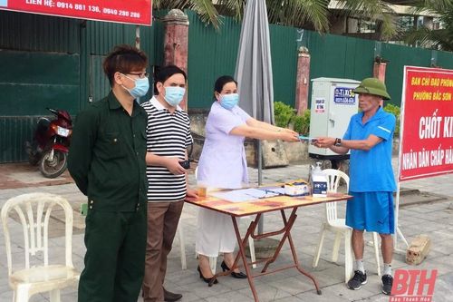 TP Sầm Sơn xử phạt 35 trường hợp không đeo khẩu trang nơi công cộng