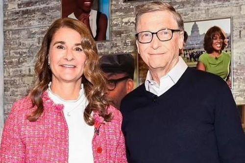 Tỷ phú Bill Gates nhanh chóng phân chia tài sản, bước đầu chuyển 2,4 tỷ USD cổ phần cho bà Melinda
