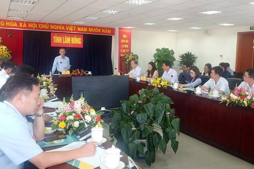 Người làm việc trong môi trường văn hóa phải là người có văn hóa