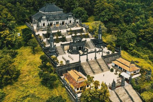 Vẻ đẹp ngược dòng thời gian ở xứ Huế